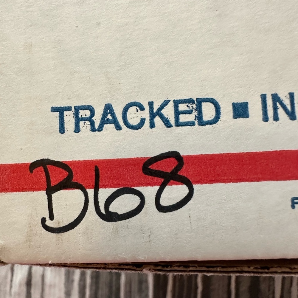 Assorted large clothes - Picture 9 of 9